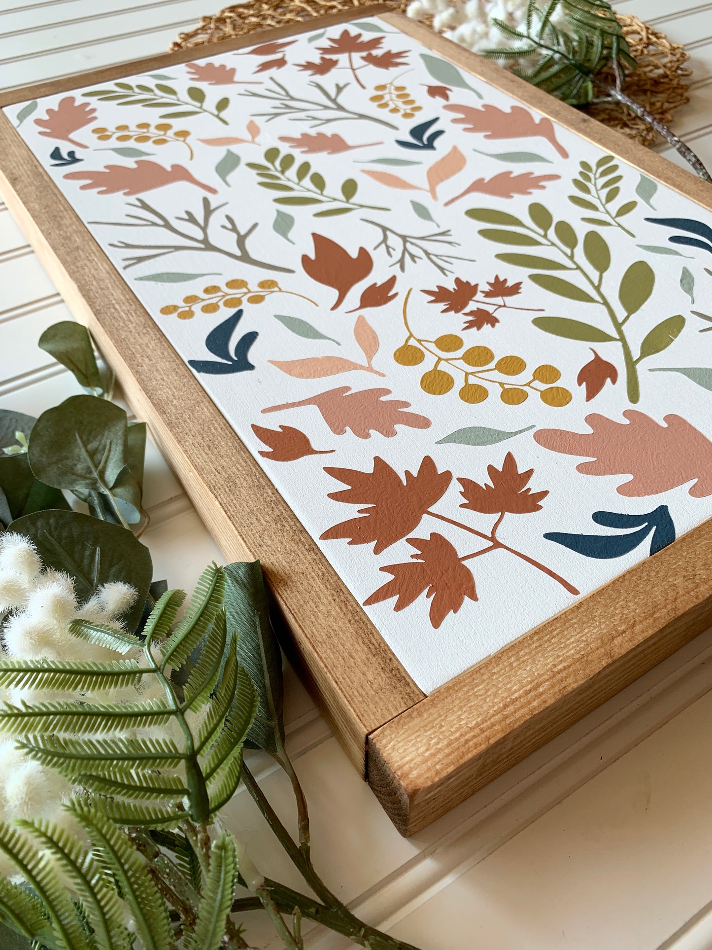 Leaf Pattern Layering Framed Wood Sign
